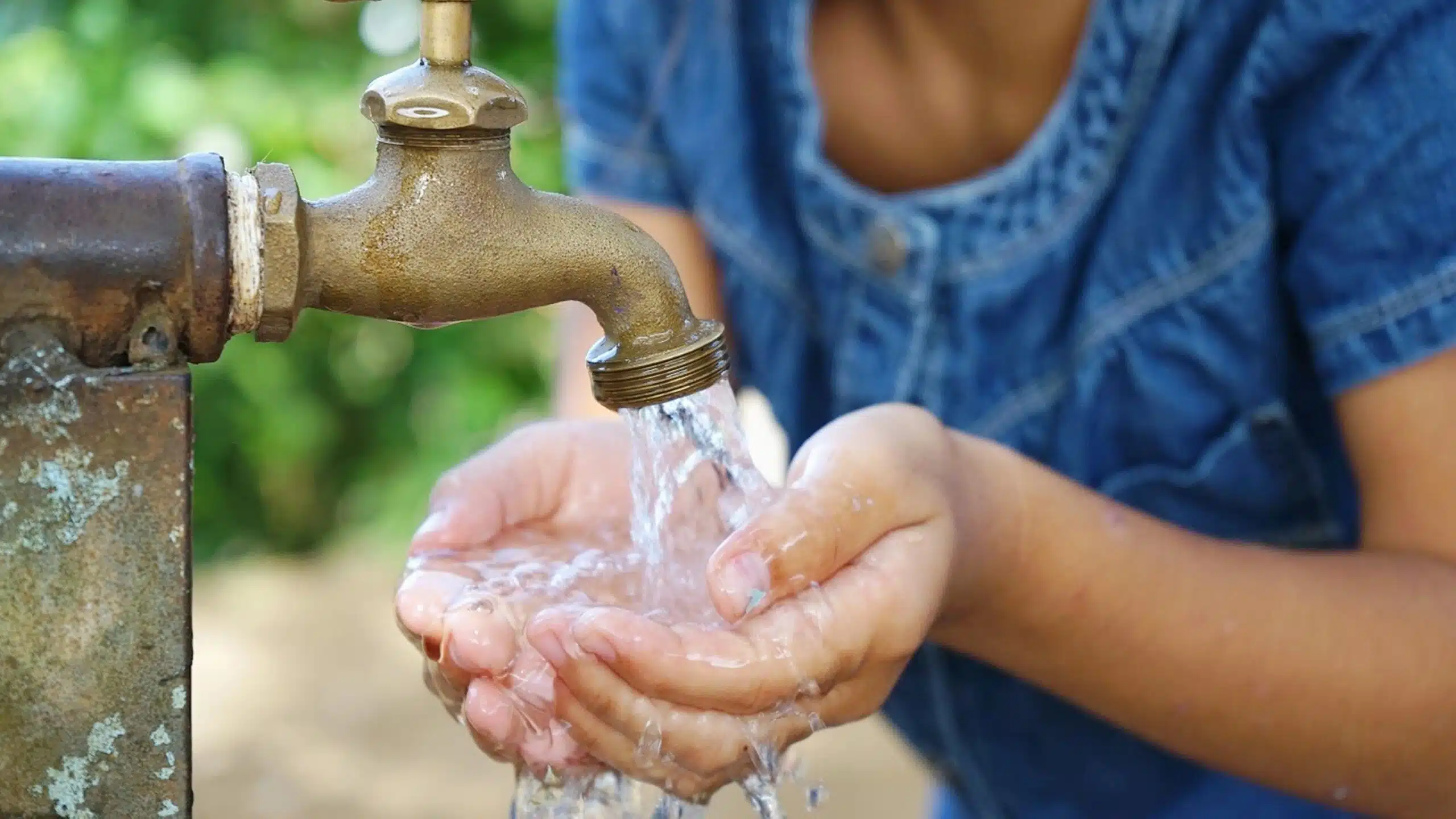 Comment choisir le bon système de traitement de l’eau pour votre domicile